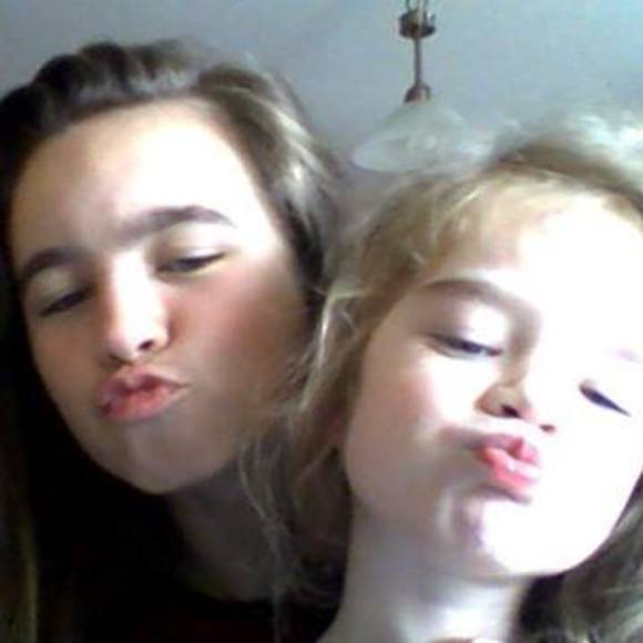 Meet your Posher, Hannah - Picture 1 of 1